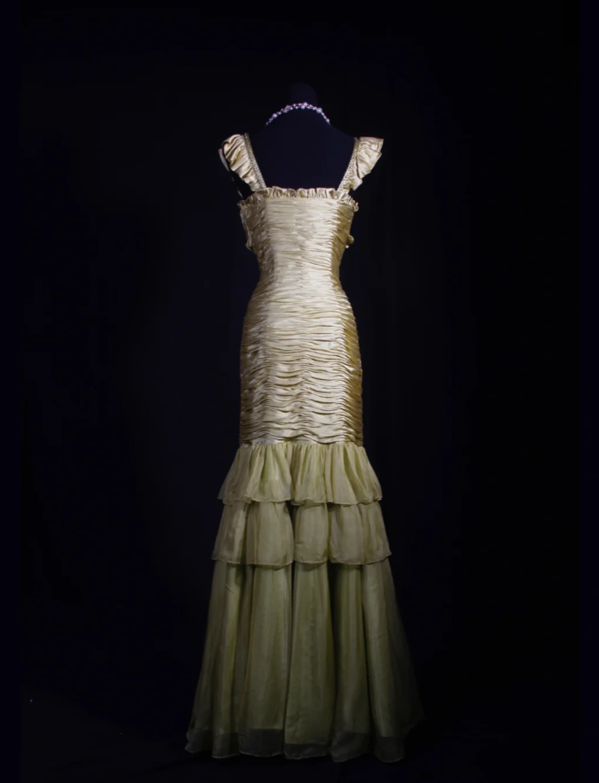 Chic Yellow-Green Satin Pleated Mermaid Long Party Dress Evening Gown  D2255