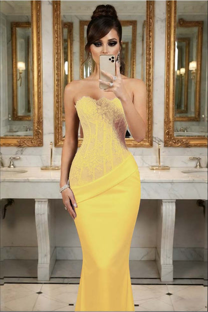 Black Sleeveless Strapless Lace Mermaid Embroidery Prom Dress