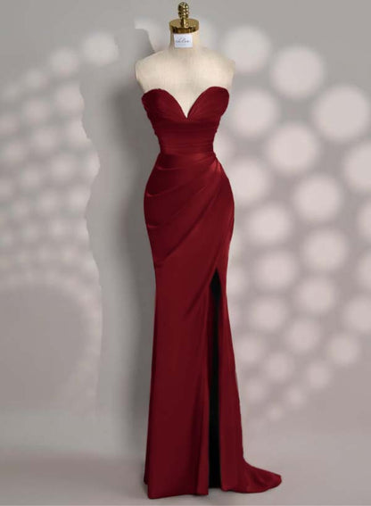 Charming Red Slit Pleated Evening Dress