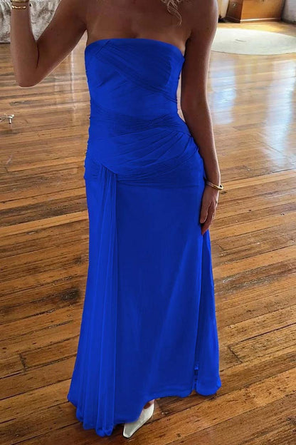Chic Strapless Sleeveless Long Mermaid Prom Dress With Pleated
