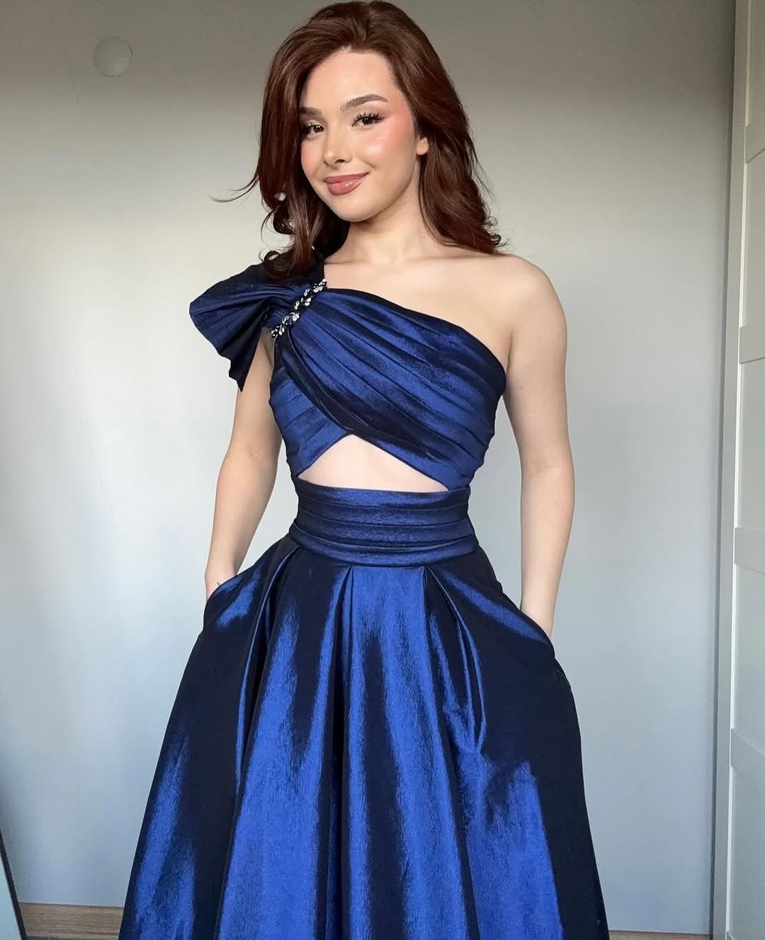 Sleeveless Asymmetric A-Line Beads Prom Dress