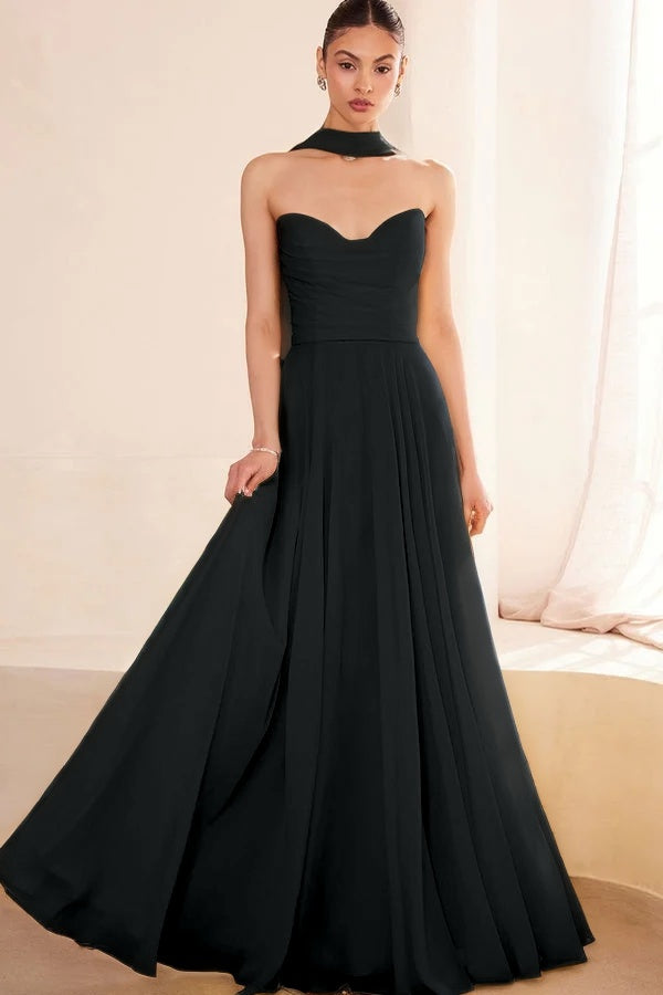 Graceful Yellow Sleeveless Strapless V-Neck Evening Dress With Scarf