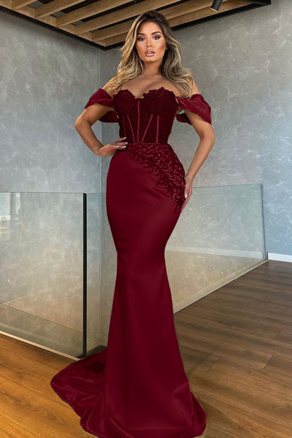 White Sweetheart Mermaid Evening Dress With Appliques