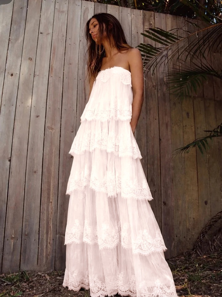 Elegant Cream Spaghetti-Straps Sleeveless Lace Pleated Evening Dress