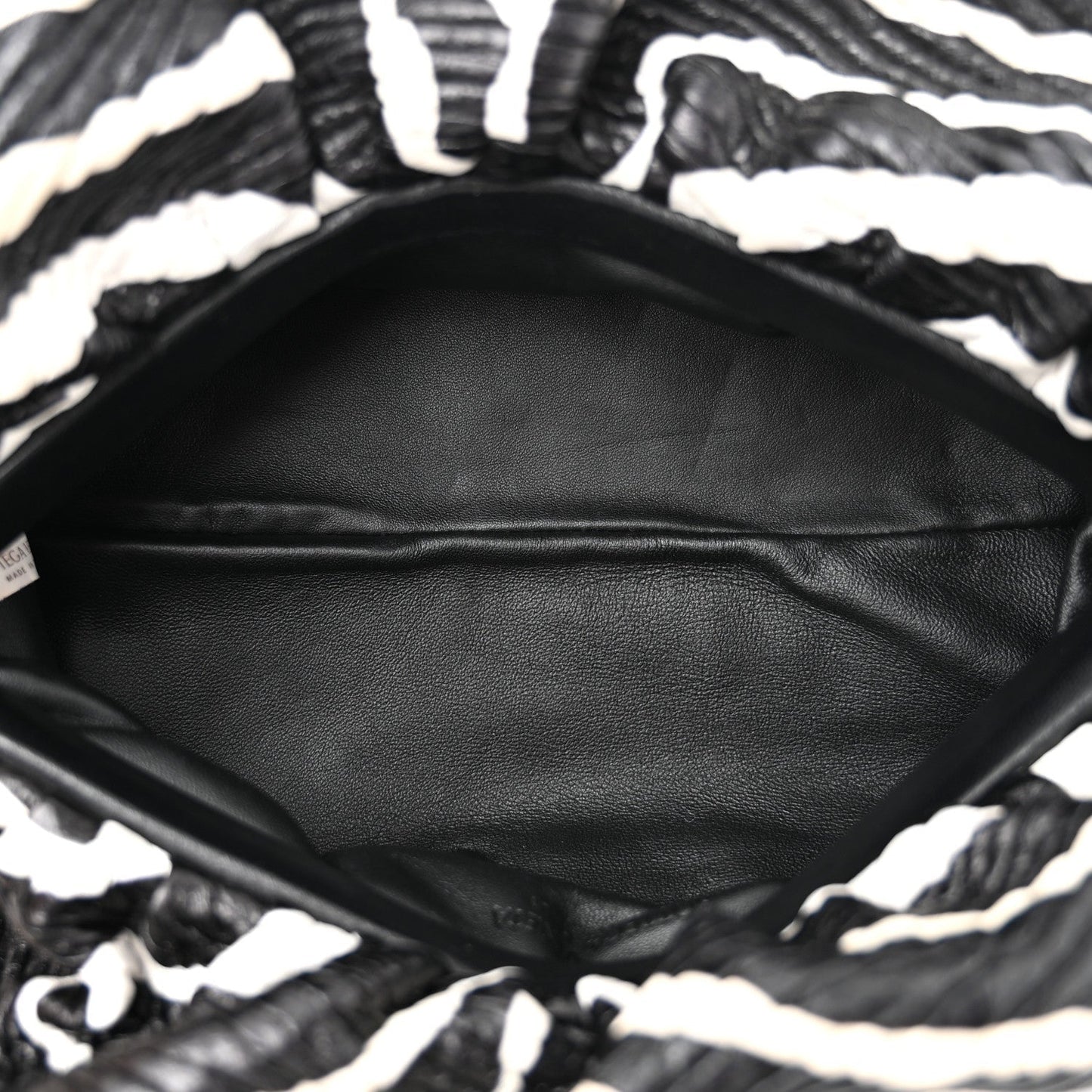 Nappa Zebra Print The Pouch Chain White Black