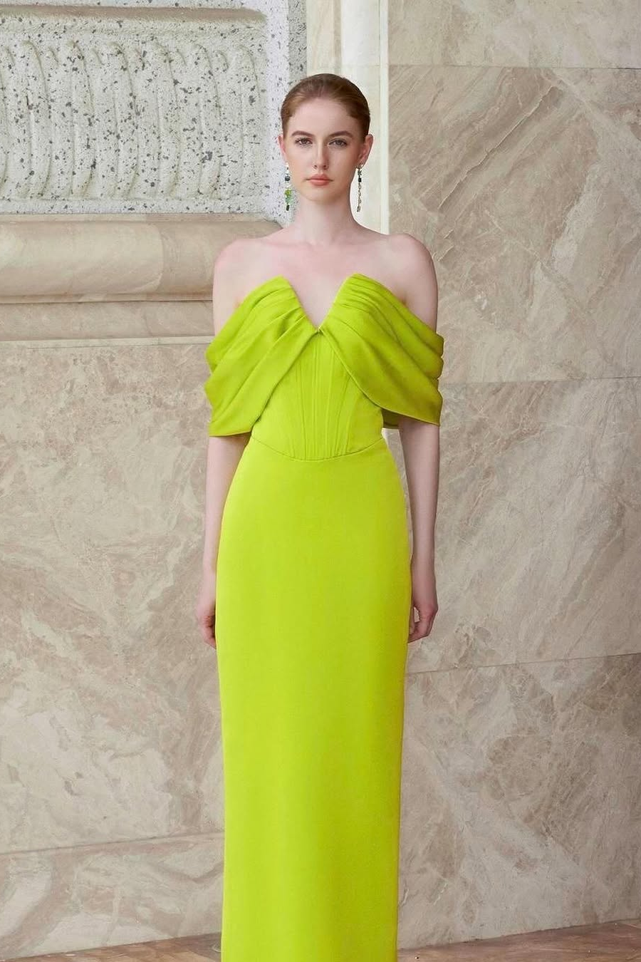 Sleeveless Off-Shoulders Strapless V-Neck Long Prom Dress