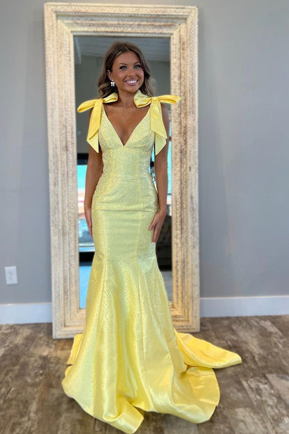 Chic Yellow Satin Spaghtti Strap Sleeveless Mermaid Bow Prom Dress with Beadings