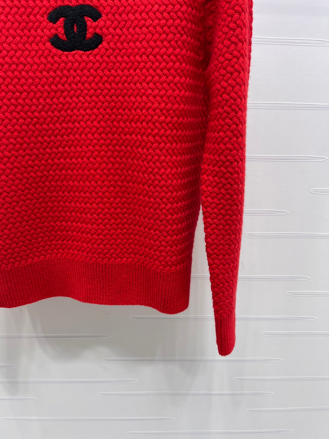 CHANEL 26 LOGO KNIT RED SWEATER 335405