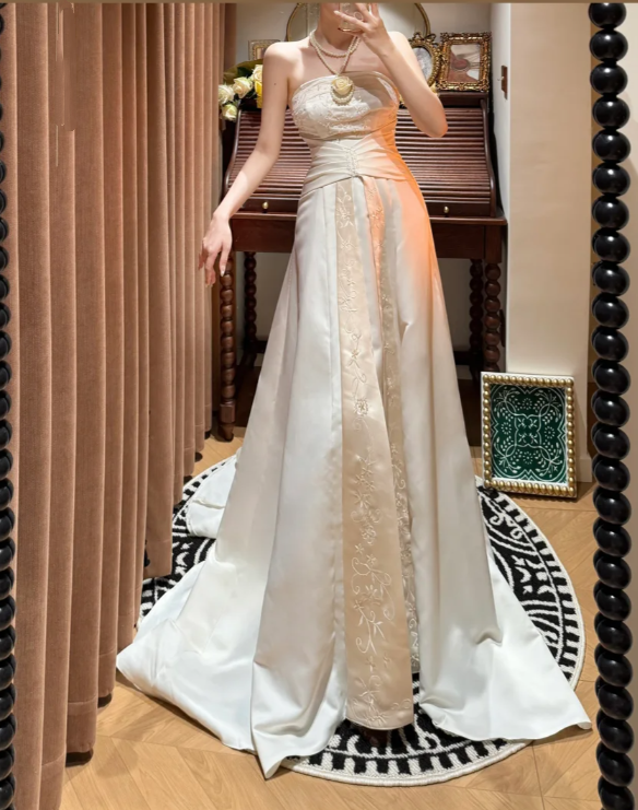 Fashion Strapless Satin Embroidery Beaded Mermaid Party Dress Evening Gown Ivory Long Wedding Guest Dress D2049