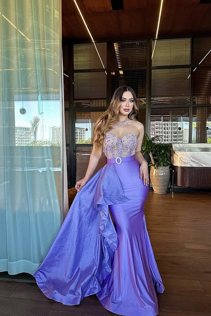 Sleeveless Halter Straps Sweetheart Mermaid Embroidery Prom Dress