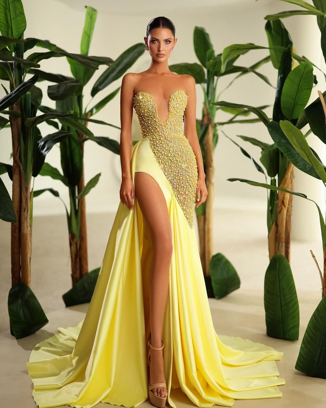 Glamorous Bright Yellow Sweetheart Prom Dress With High Slit Beads