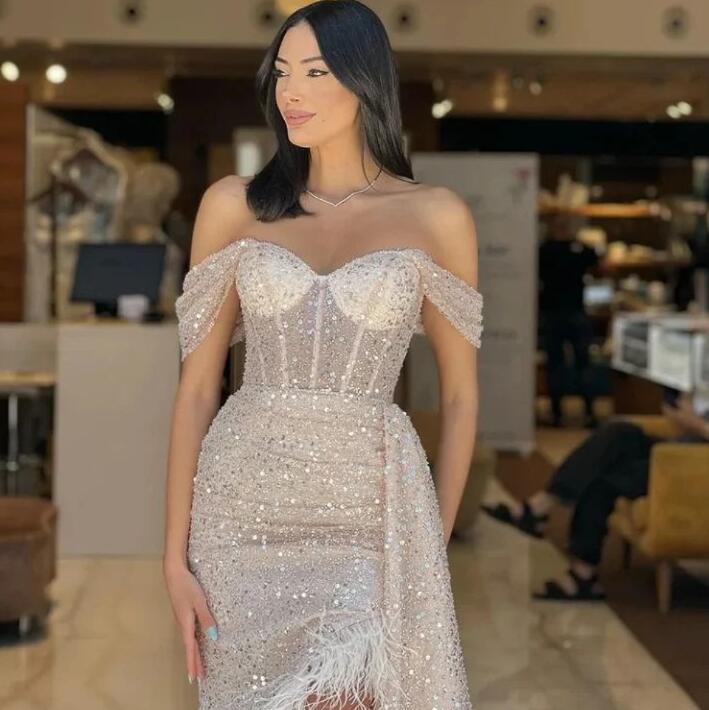 Sweetheart Long Mermaid Evening Dress With Feathers