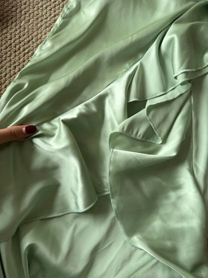 Elegant Green Slim Fit Halter Backless Ruffle Satin Prom Dress Evening Dress P4079