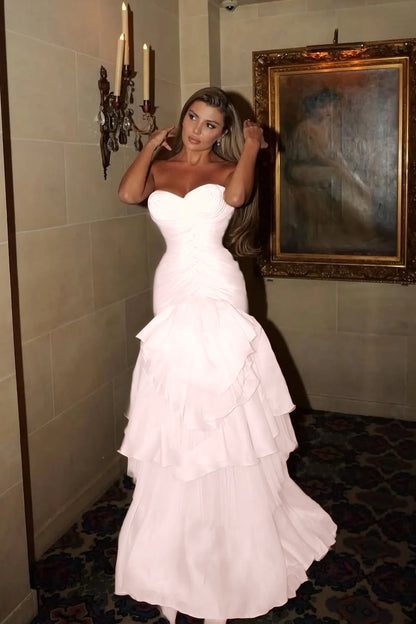 Chic Strapless Sleeveless Sweetheart Prom Dress With Pleated