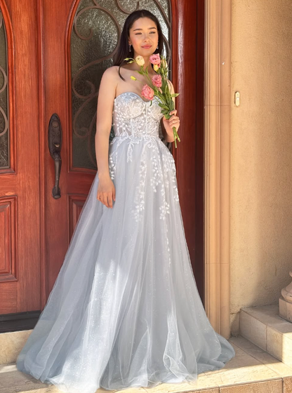 Elegant A Line Sweetheart Neck Corset Appliques Light Grey Tulle Prom Dress Evening Dress SH2282
