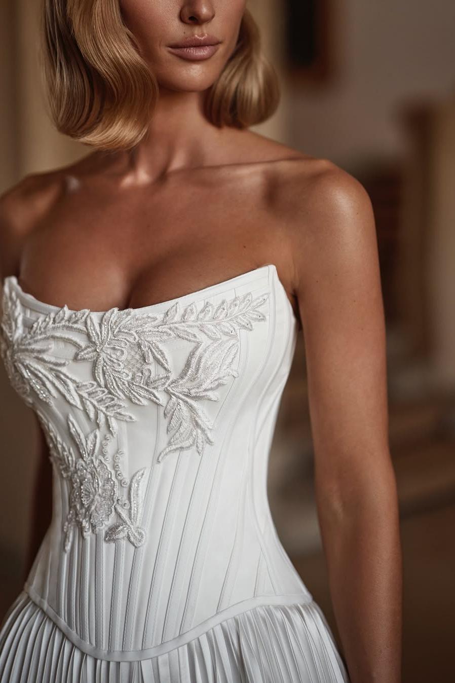 Exquisite White Satin Strapless Sleeveless Long Pleated Prom Dress with Applique
