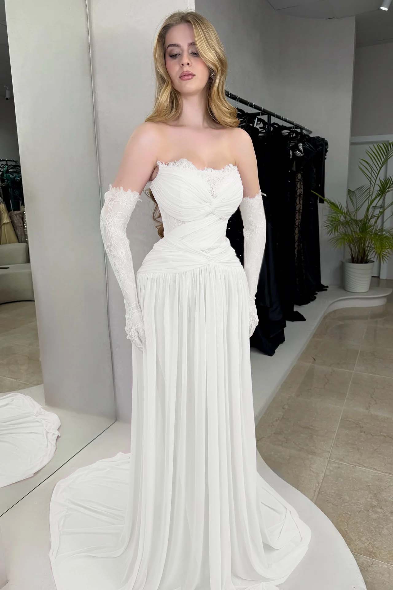 Lilac Strapless Fitted Evening Dress in Chiffon Pleated With Lace