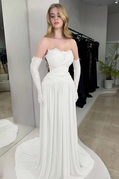 Lilac Strapless Fitted Evening Dress in Chiffon Pleated With Lace