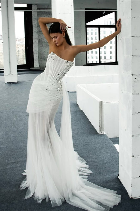 White Stunning Beads Sleeveless Strapless Tulle Prom Dress