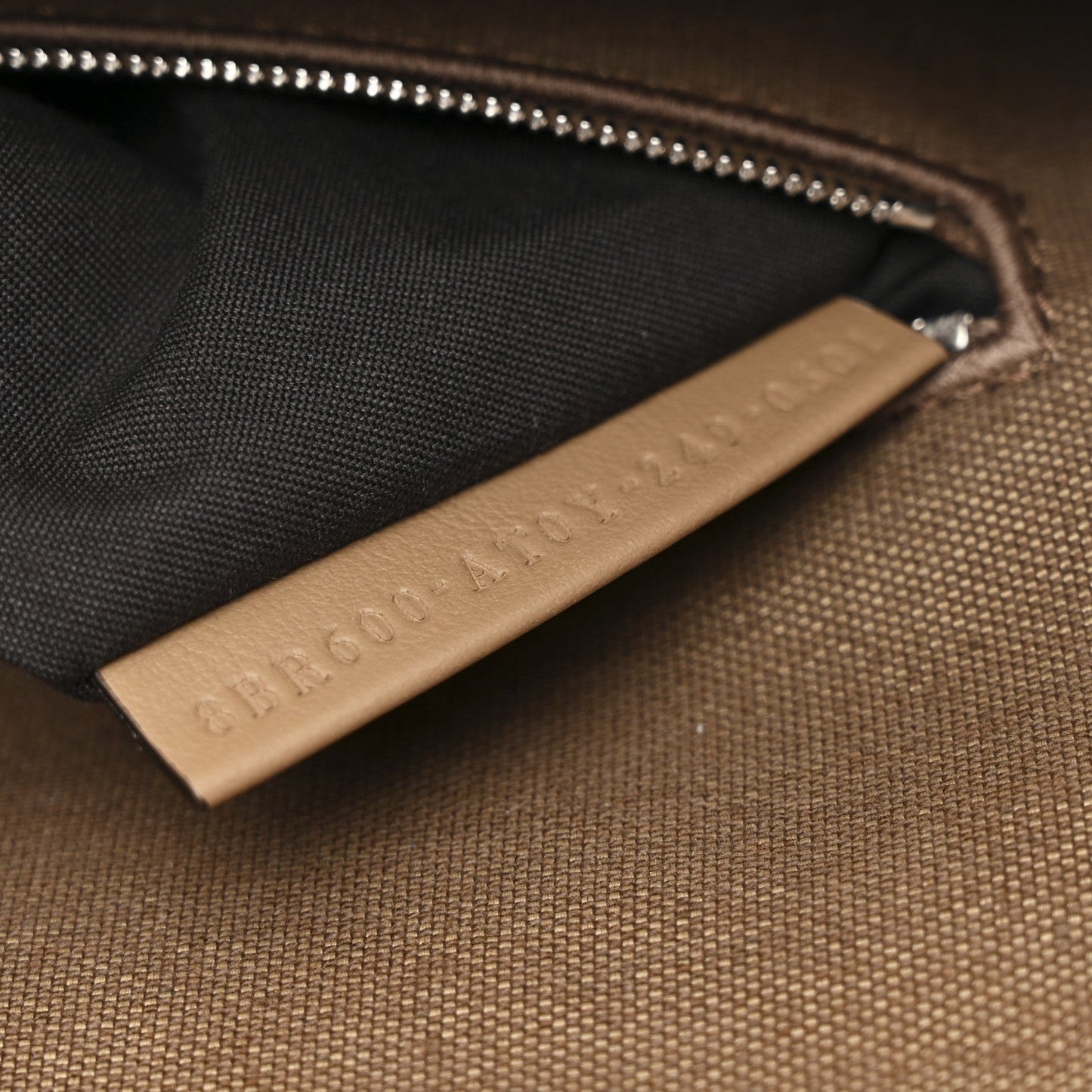 Velvet Jacquard Crystal FF Baguette Cappuccino