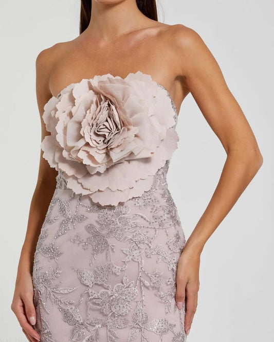 Stunning Sleeveless Strapless Beading Embroidery Prom Dress With Handmade Flower