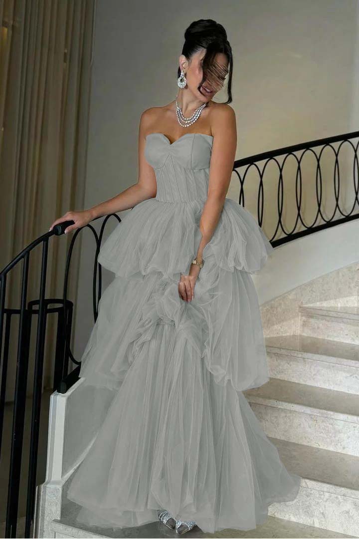 Sleeveless Sweetheart Strapless A Line Long Prom Dress With Tulle