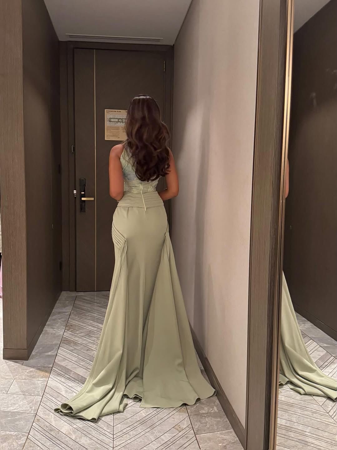 Elegant Sleeveless Appliques Mermaid Prom Dress With Pearl