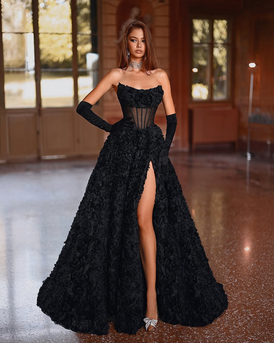 Black Sleeveless Strapless Square A-Line Prom Dress With Gloves