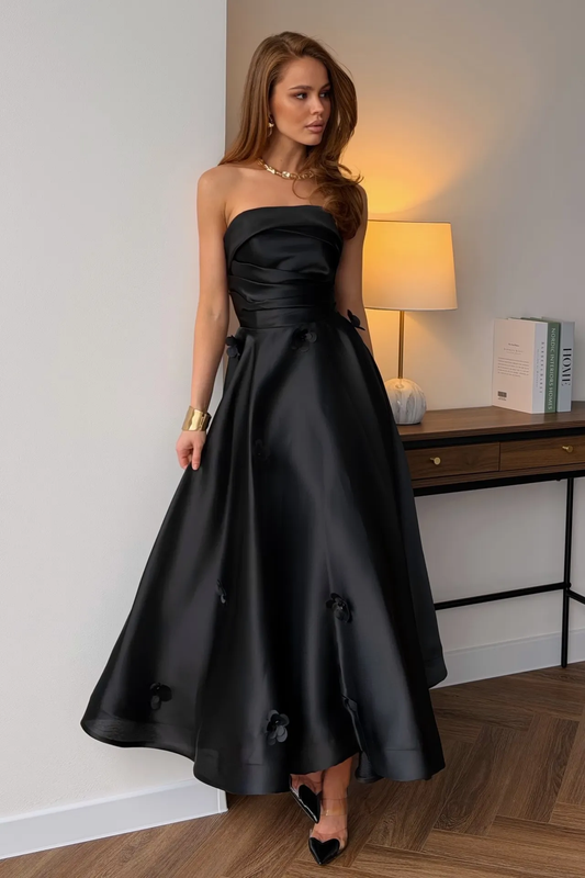 Black Strapless A-Line Evening Dress Sleeveless in Satin with Flower