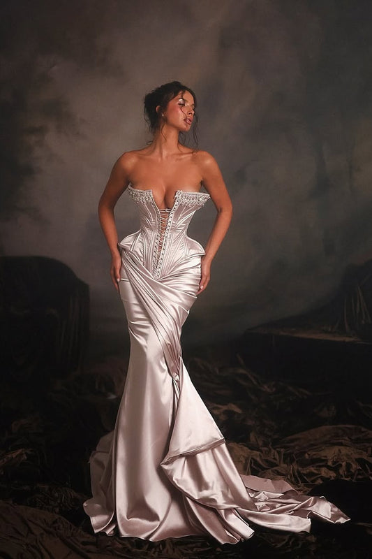 Sleeveless Strapless Deep V-Neck Mermaid Prom Dress