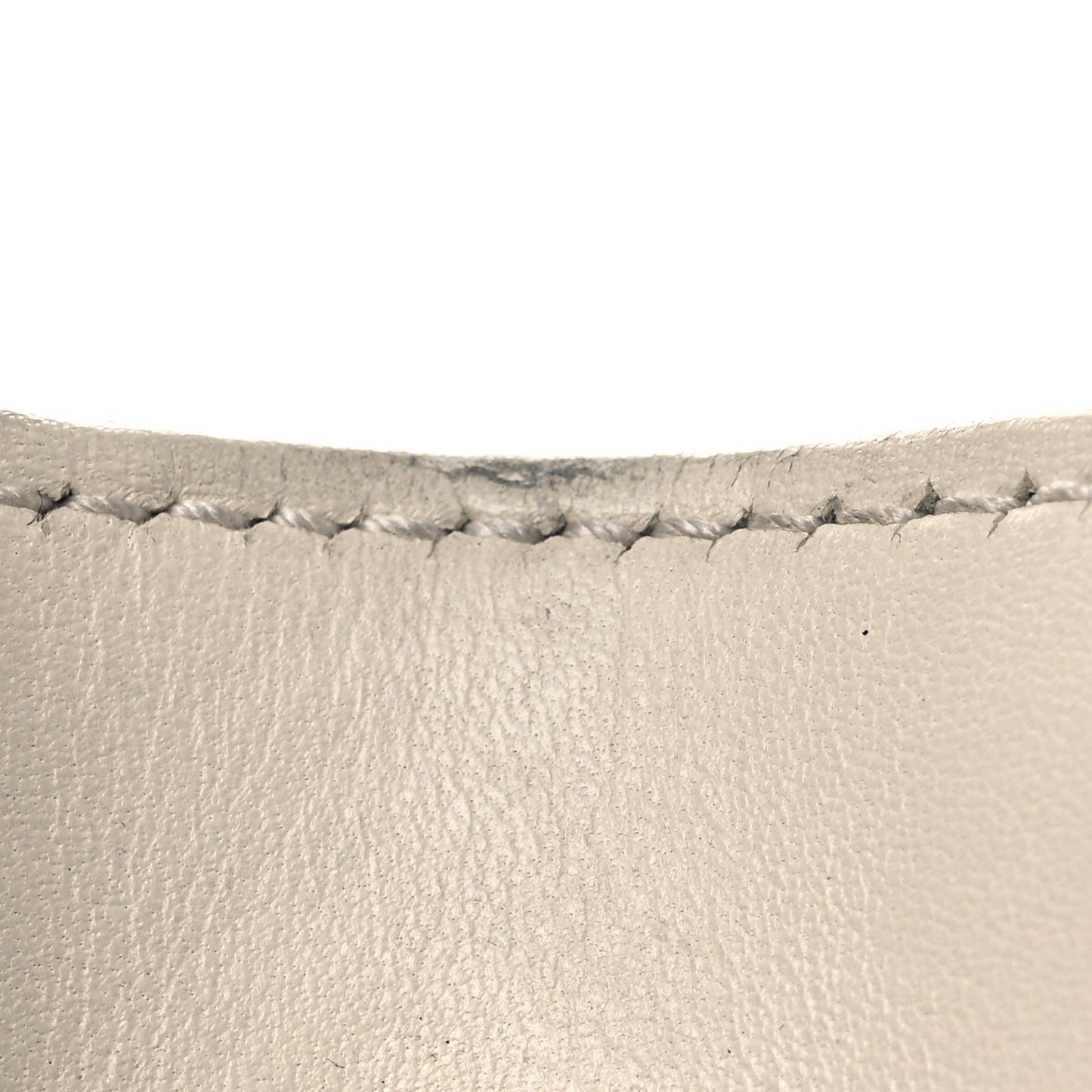 Calfskin Matelasse Super Mini GG Marmont Shoulder Bag White