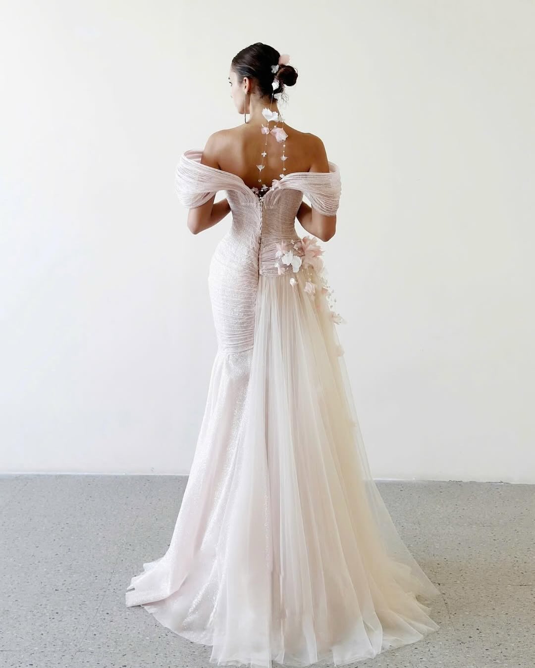 Stunning Sleeveless Strapless Off Shoulders Prom Dress With Handmade Flower