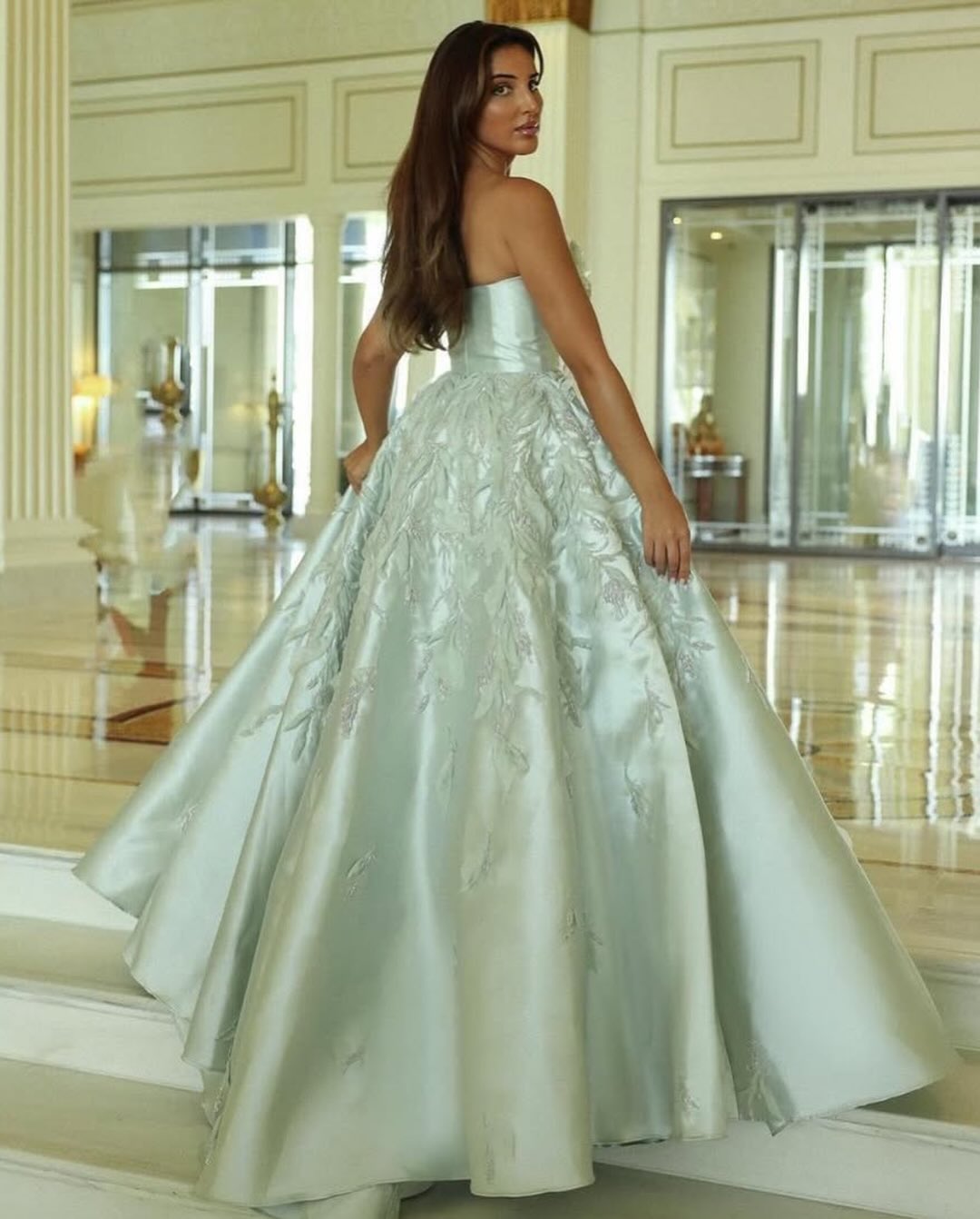 Sleeveless Strapless Beads Embroidery Mermaid Prom Dress