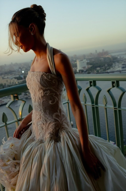 Vintage Ball Gown Halter Bow Exquisite Rhinestone White Satin Long Wedding Dress SH4938