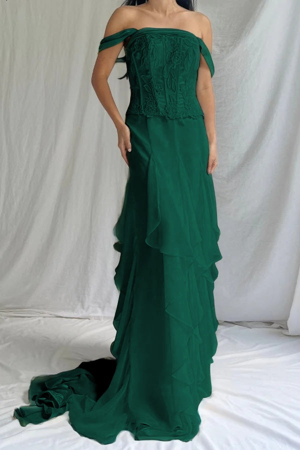 Elegant Ivory Off-Shoulders Evening Dress Sleeveless Ruffles with Applique