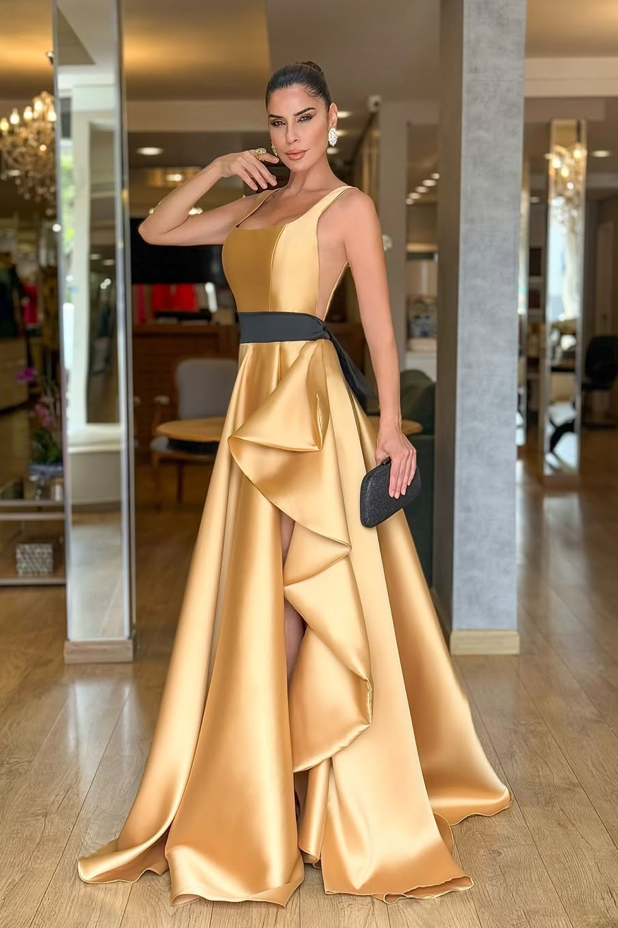 Charming Champange Satin Sleeveless Spaghtti Strap Long Prom Dress with Ruffles