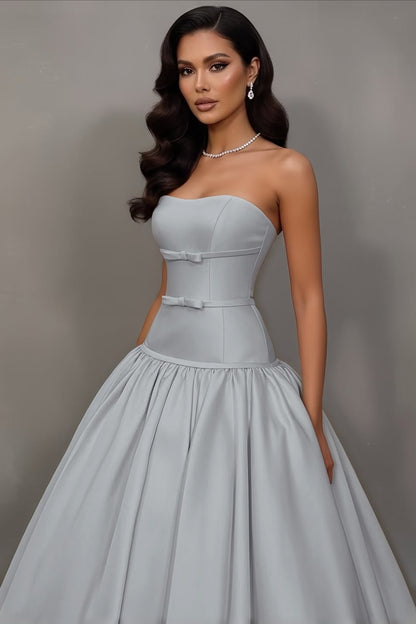 Stunning Sleeveless Strapless A Line Prom Dress With Bowknot