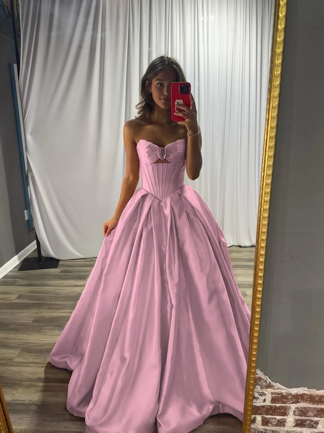 Elegant Sleeveless Strapless A Line Prom Dress With Pleated