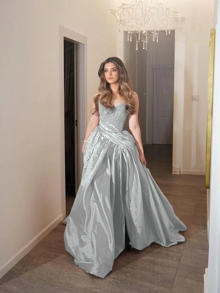 Sleeveless A-Line V-Neck Pleated Prom Dress With Beads