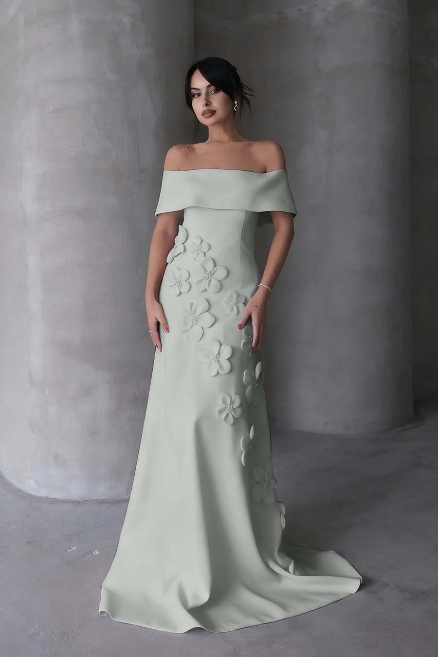 Sleeveless Off-Shoulders Prom Dress With Handmade Flower