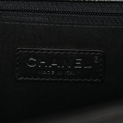 Caviar Quilted New Medium Boy Flap Black