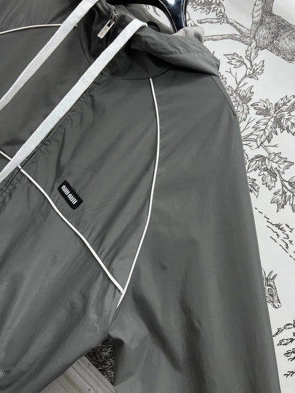 MIU 25S HOODED JACKET GREY IN NYLON 263131