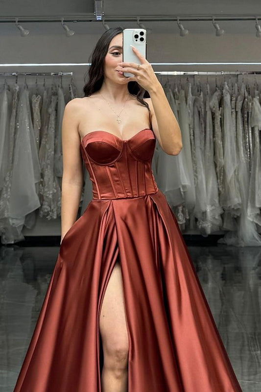 Simple Satin Strapless Sleeveless Sweetheart Long Pleated Prom Dress with Pleated