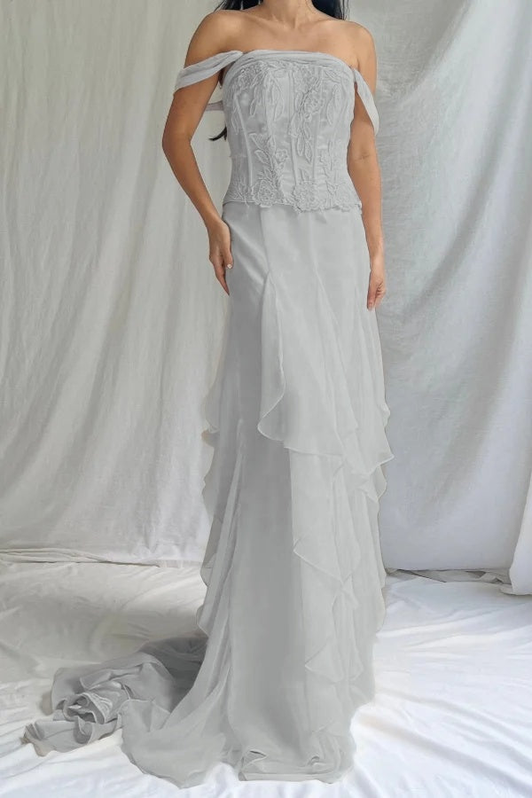 Elegant Ivory Off-Shoulders Evening Dress Sleeveless Ruffles with Applique