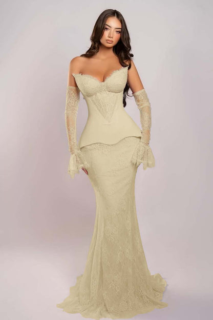Elegant Pink Sleeveless V-Neck Strapless Lace Mermaid Prom Dress With Appliques