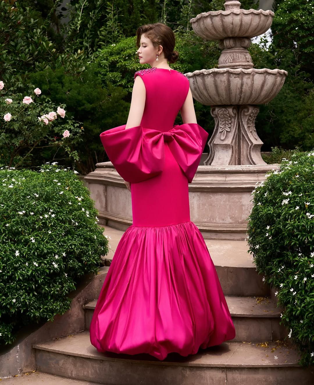 Glamorous Fuchsia Satin Beaded V Neck Mermaid Sleeveless Prom Dress with Bow