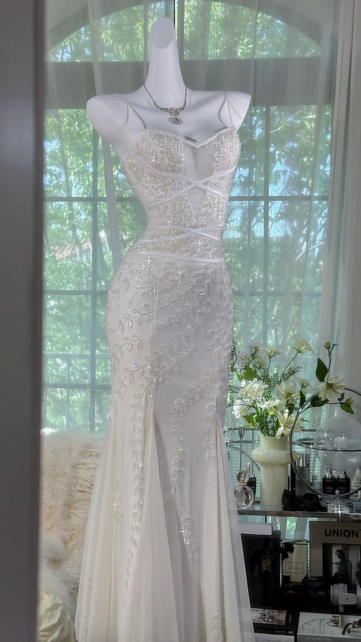 Elegant Mermaid Spaghetti Strap Beaded White Chiffon Party Dress Evening Dress SH2791