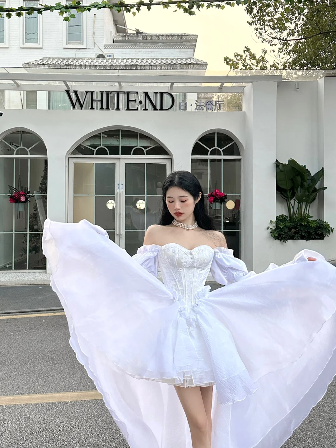 Princess White A Line Long Sleeve Chiffon Satin Long Sweep Party Dress Evening Dress SH3406