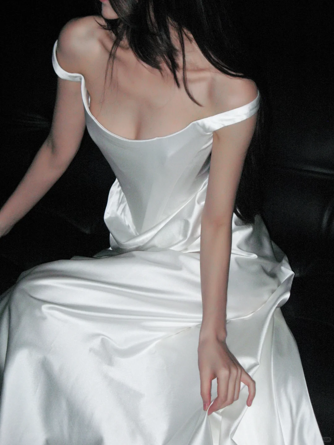 Simple Sheath Spaghetti Strap White Satin Long Wedding Dress SH4716