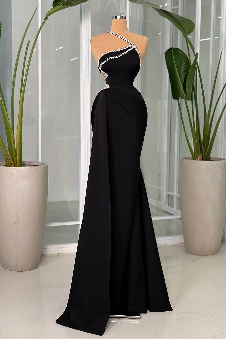 Black Sleeveless Halter Straps Mermaid Prom Dress With Beads